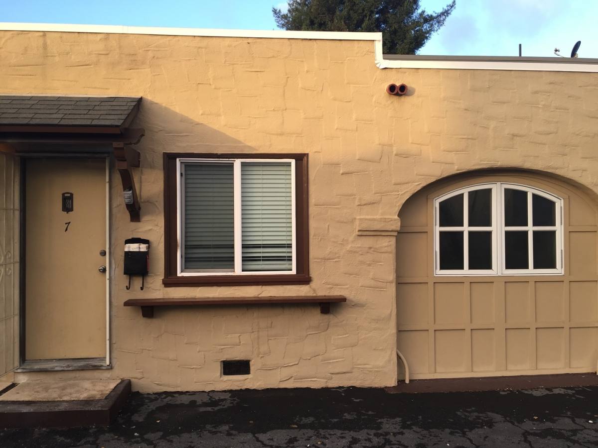 Apartment for rent at 16 Hobart Ave, San Mateo, CA 94402