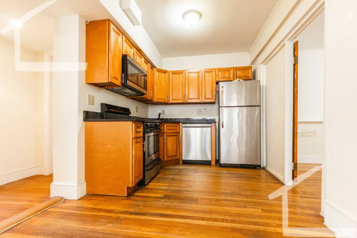 Apartment for rent at 237 Freeman St E, Brookline, MA 02446