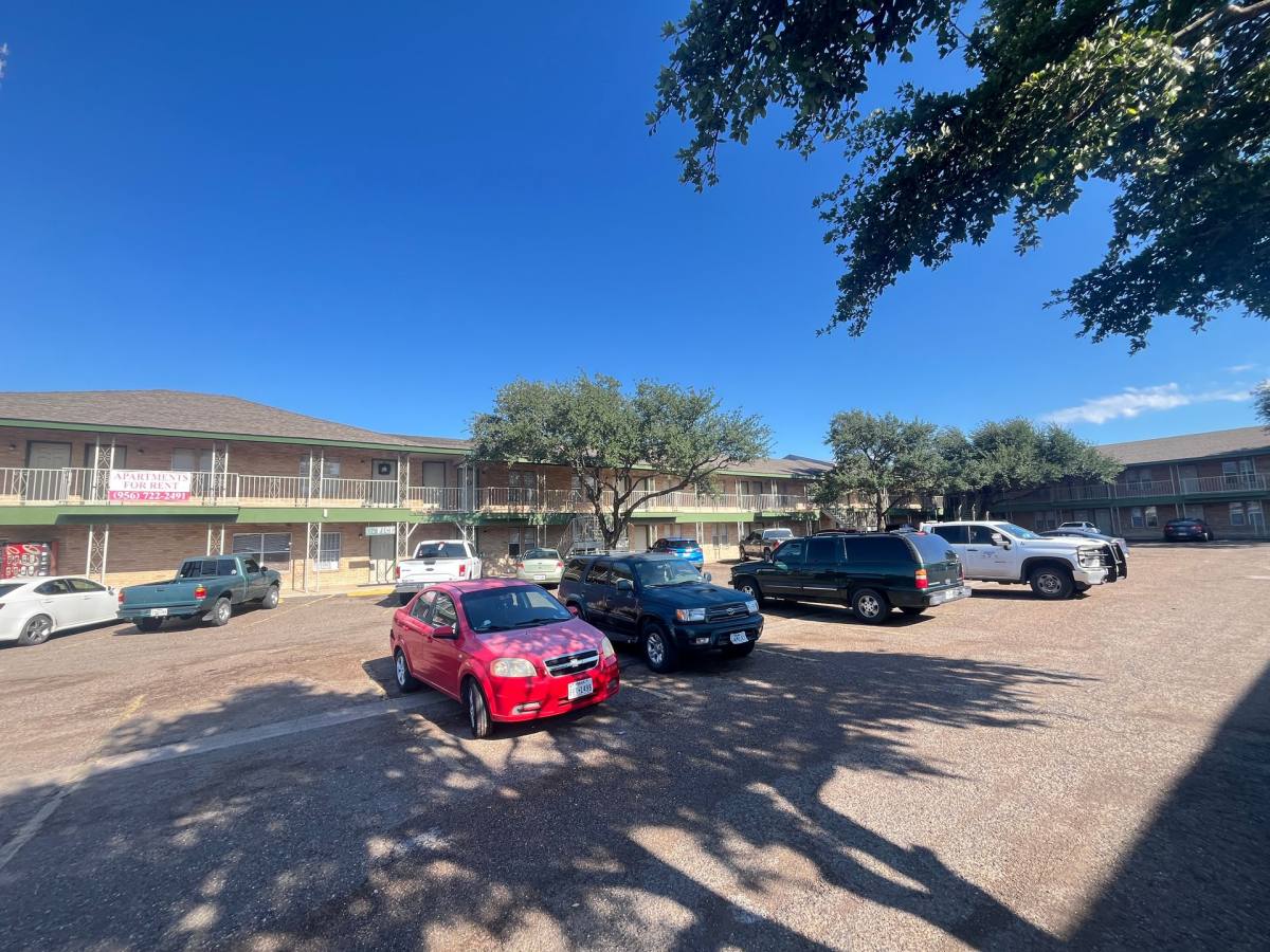 Apartment for rent at 1616 Calle Del Norte, Laredo, TX 78041
