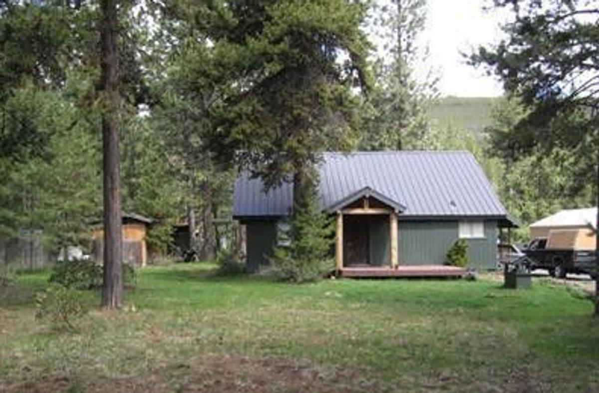 House for rent at 16384 Skyliners Rd, Bend, OR 97703