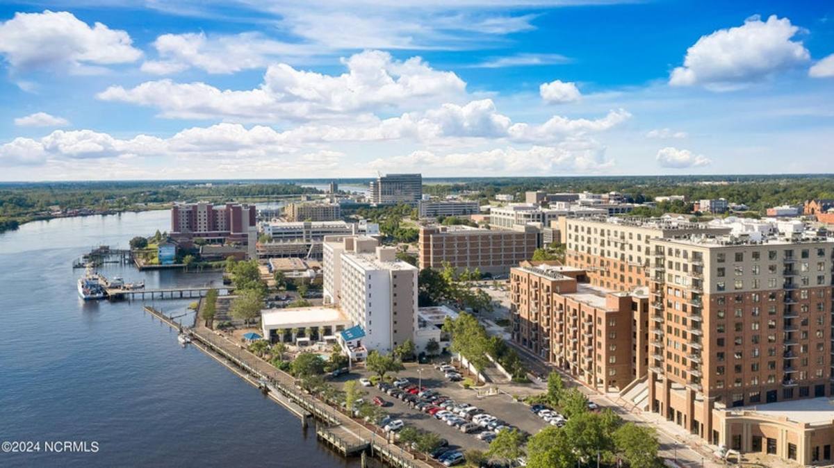 Condo for rent at 240 N Water St #853, Wilmington, NC 28401