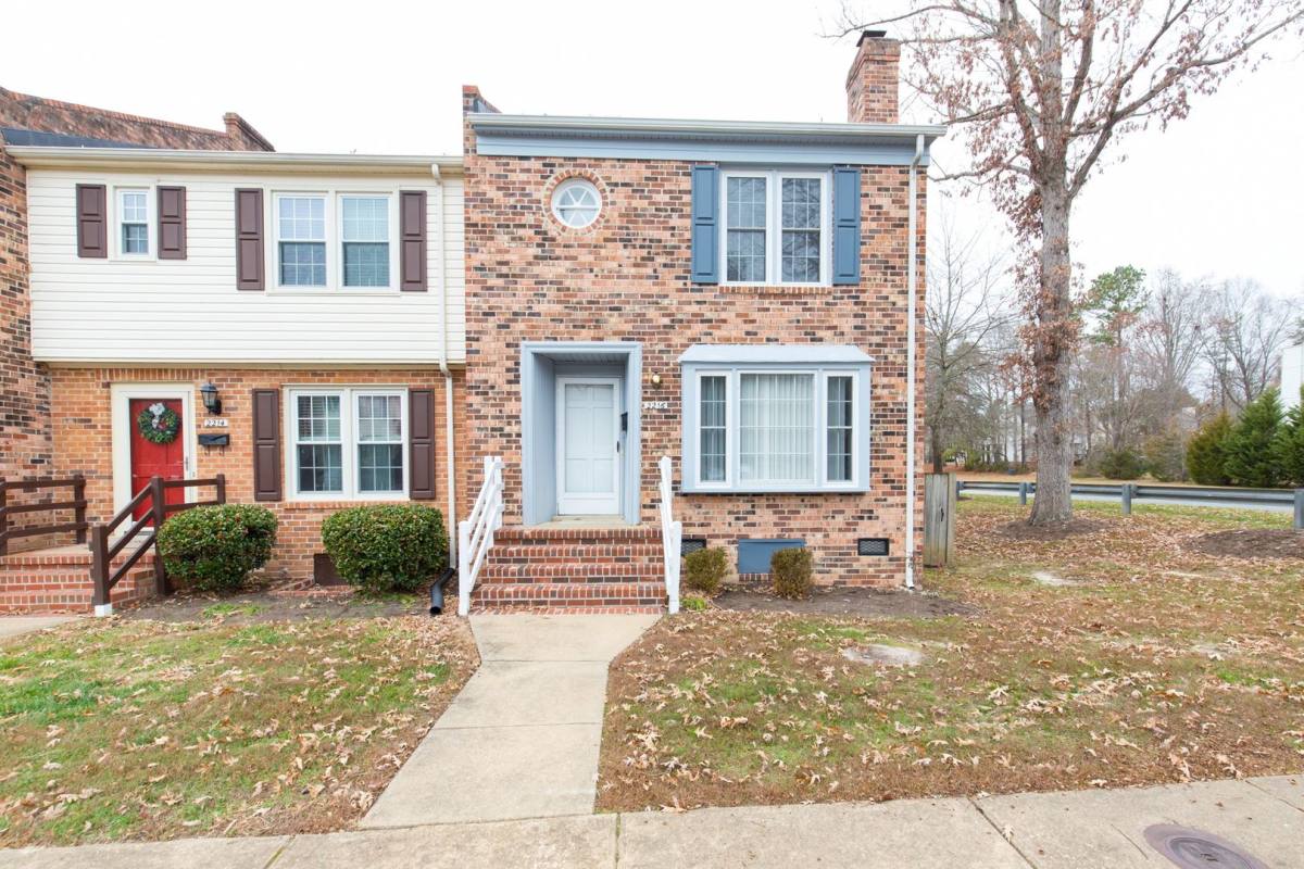 Townhouse for rent at 2216 Ashcreek Dr, Henrico, VA 23238