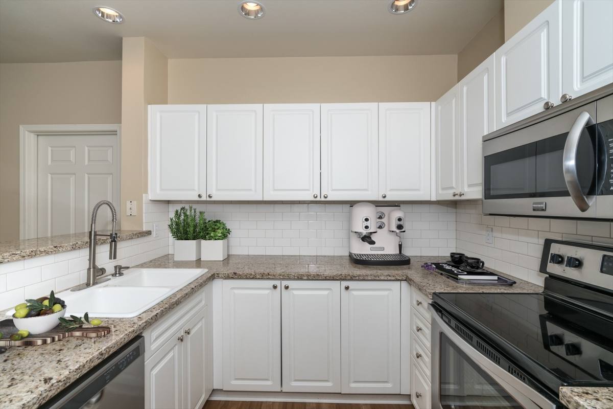 Apartment for rent at 530 2nd Ave, Kirkland, WA 98033