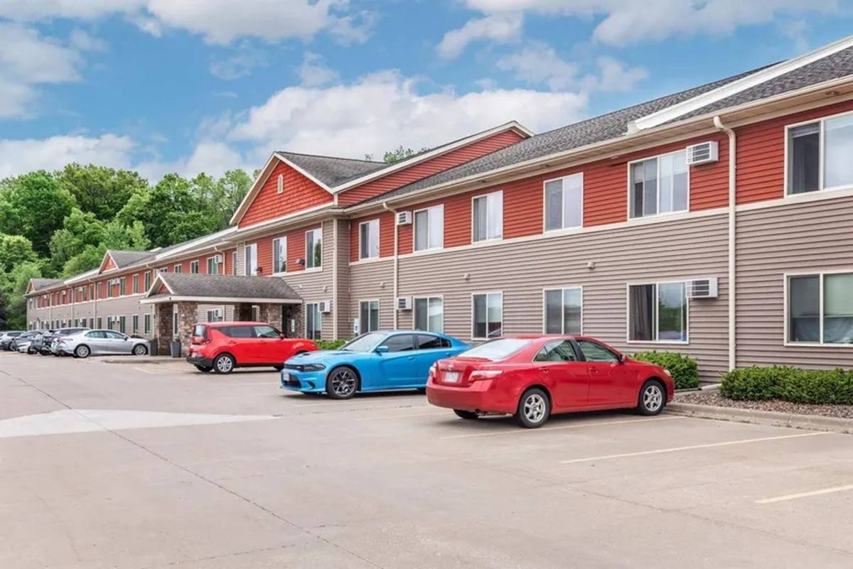 Apartment for rent at 843 Oak Ave N, Onalaska, WI 54650