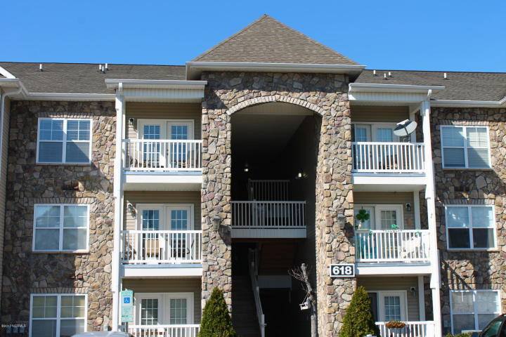 House for rent at 618 Condo Club Dr, Wilmington, NC 28412