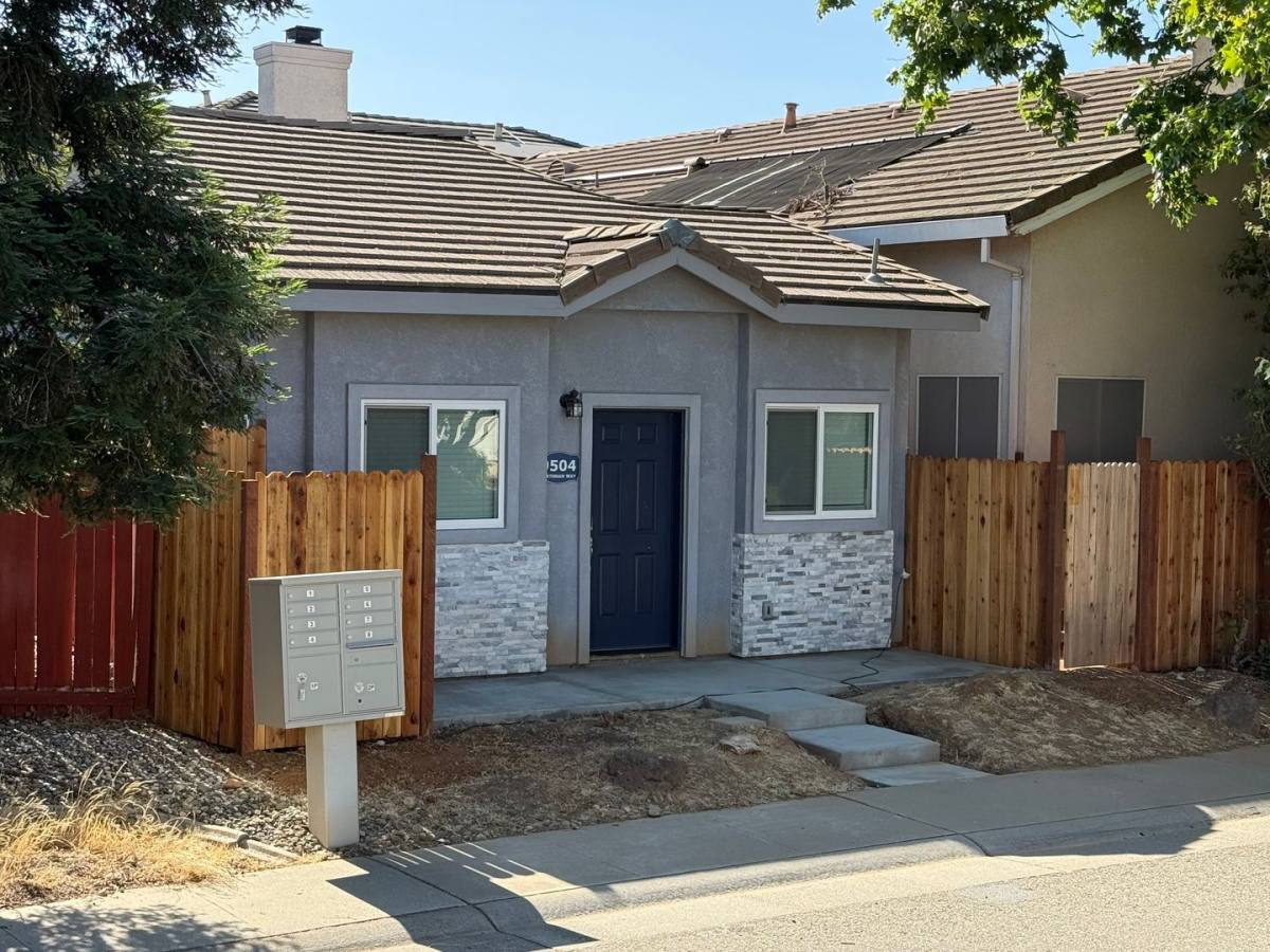 House for rent at 9504 Heathman Way, Elk Grove, CA 95624