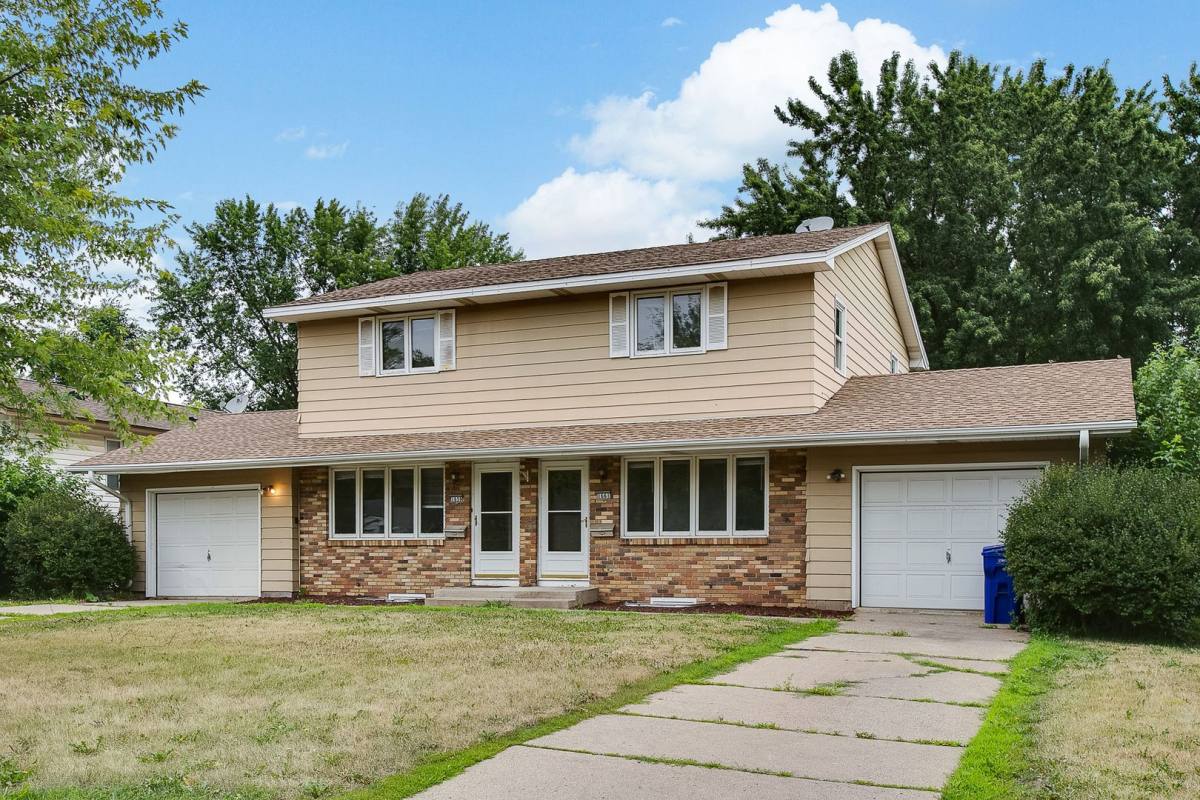 Townhouse for rent at 1661 Leone Ave, Saint Paul, MN 55106