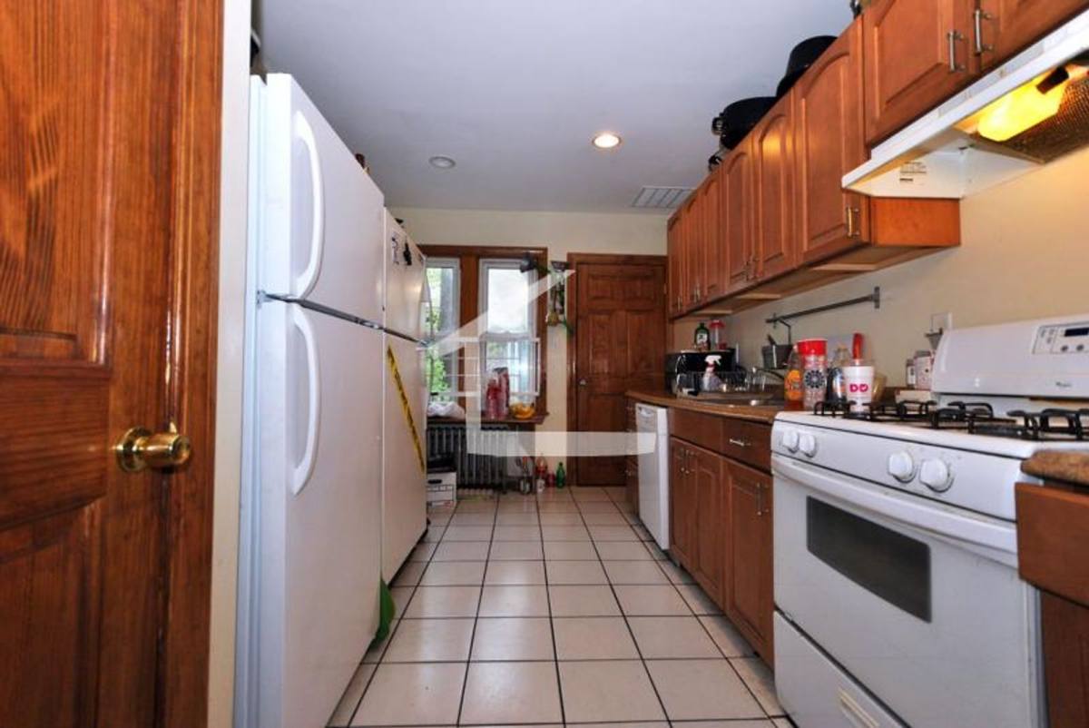 Townhouse for rent at 30 S Crescent Circuit #A1, Brighton, MA 02135