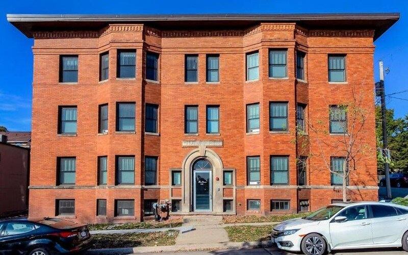Apartment for rent at 718 15th St #5, Des Moines, IA 50314