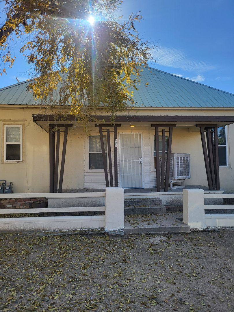 Apartment for rent at 802 Walter St SE, Albuquerque, NM 87102