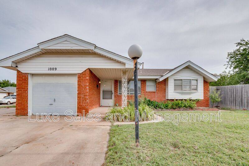 House for rent at 1009 NW 12th St, Oklahoma City, OK 73160