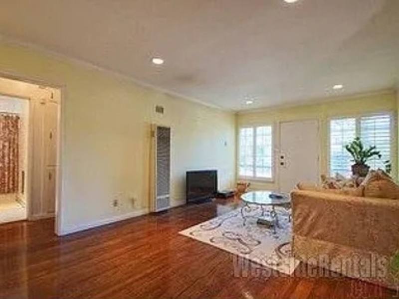 Condo for rent at 10823 Whipple St #1, North Hollywood, CA 91602
