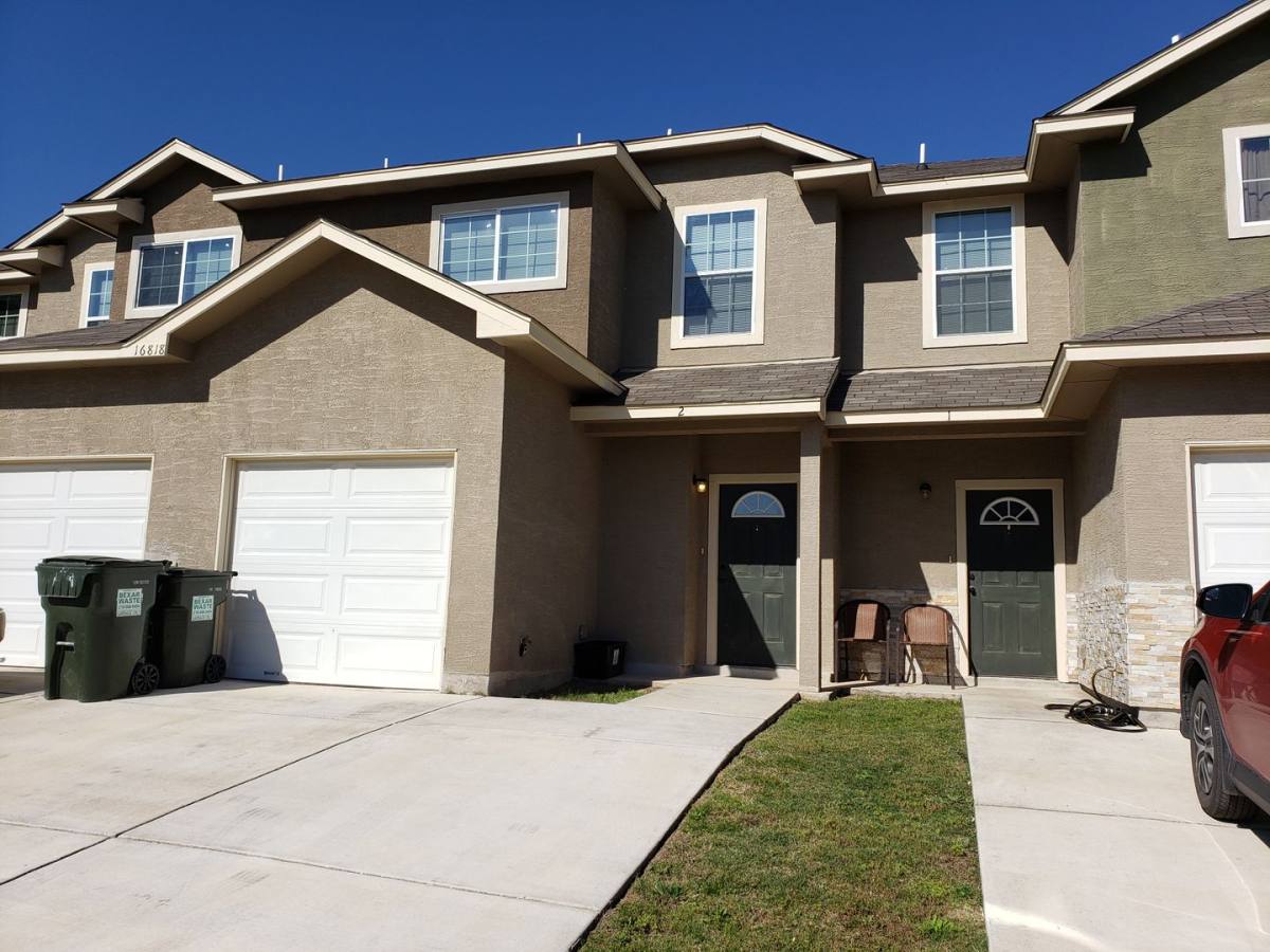 Townhouse for rent at 16818 Showdown Path #2, Schertz, TX 78154
