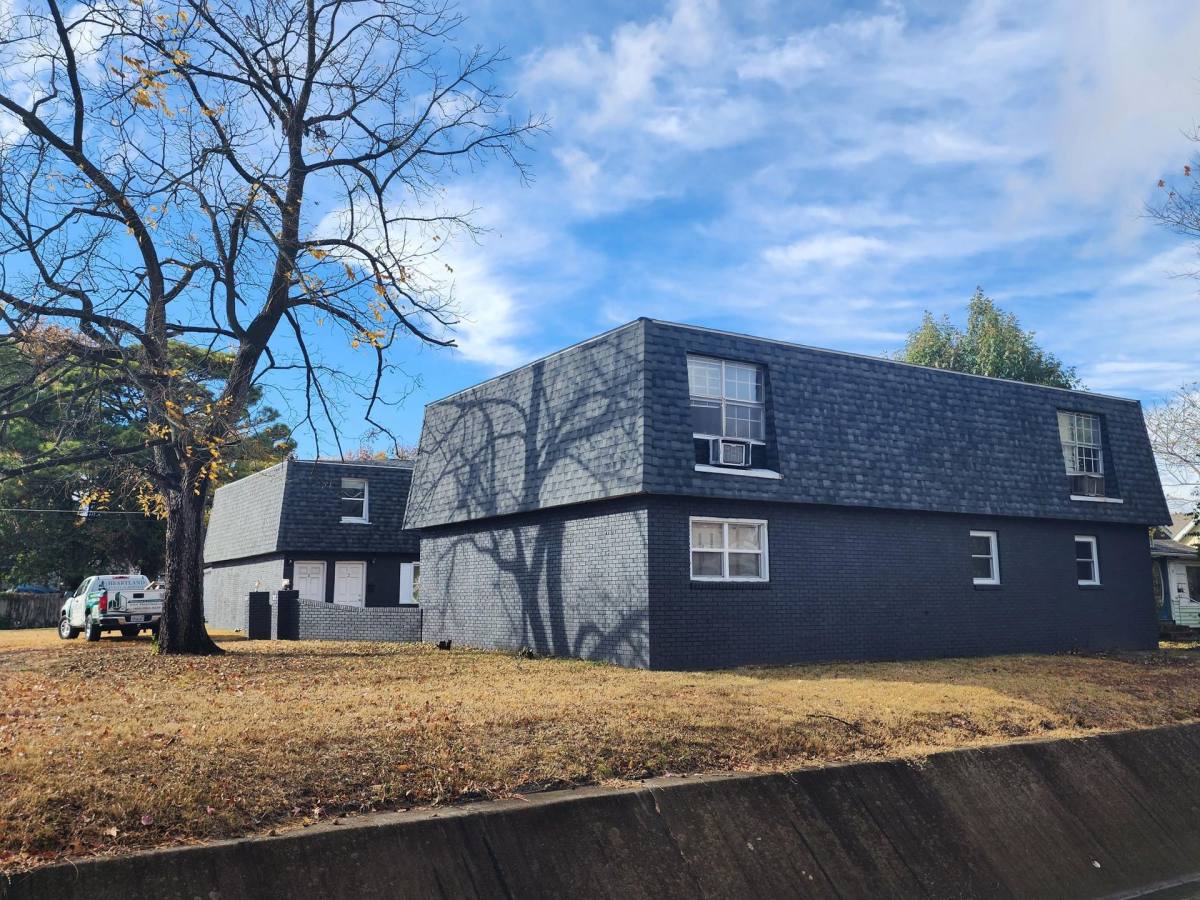 Apartment for rent at 305 W Maple St, Herrin, IL 62948