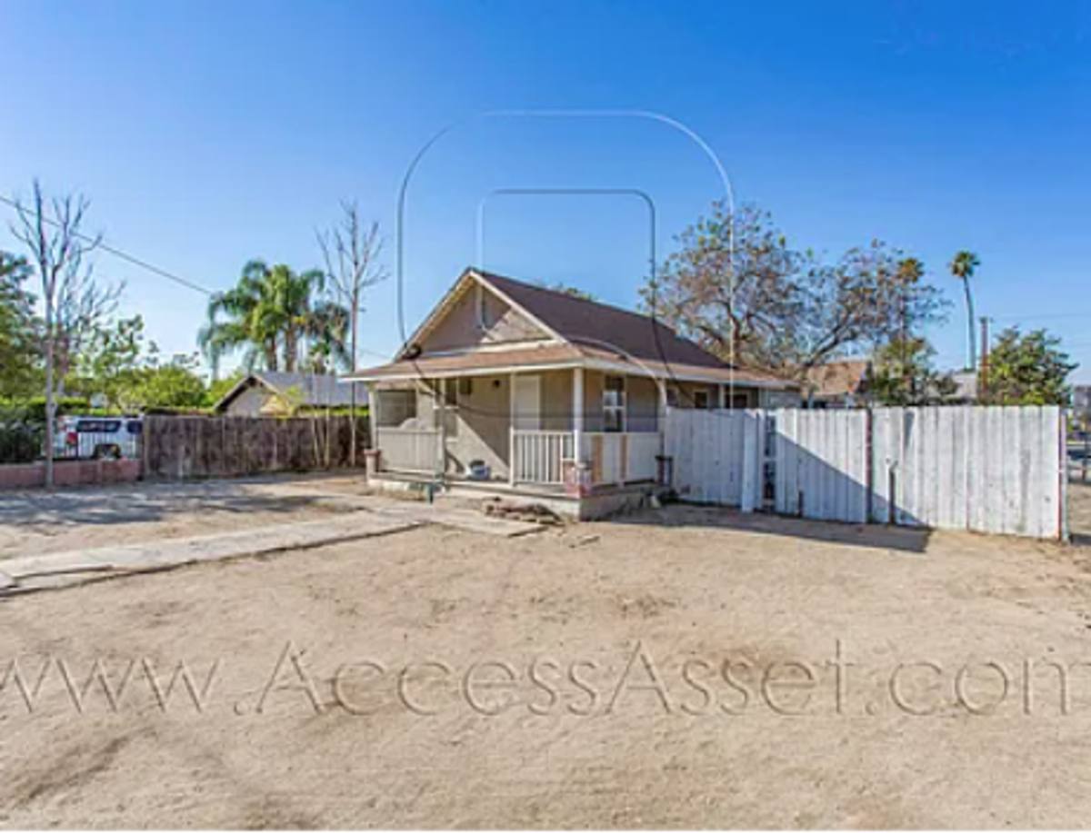 House for rent at 1033 Lawton St, Redlands, CA 92374