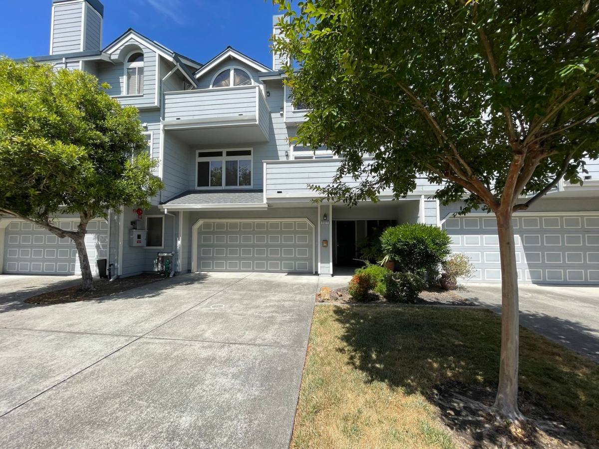 House for rent at 2027 Stonefield Lane, Santa Rosa, CA 95403