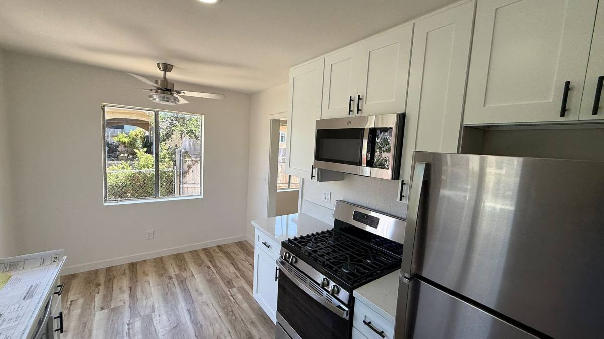 Apartment for rent at 3946-3950 Mississippi St, San Diego, CA 92104