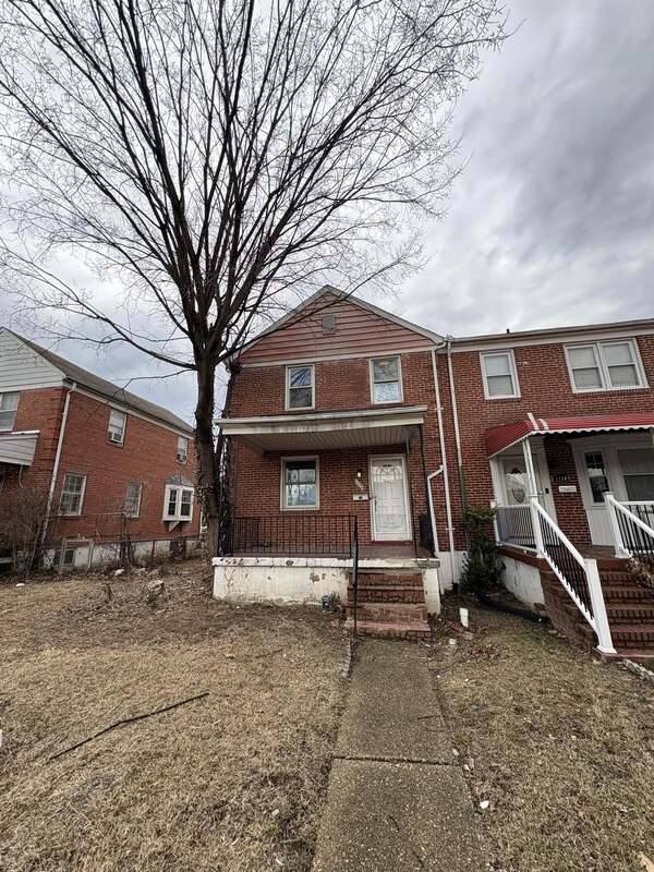 Townhouse for rent at 1212 E Belvedere Ave, Baltimore, MD 21239