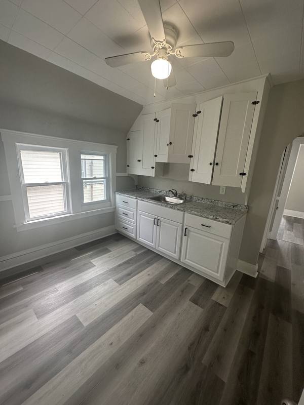 Apartment for rent at 3155 W 84th St #UPSTAIRS, Cleveland, OH 44102