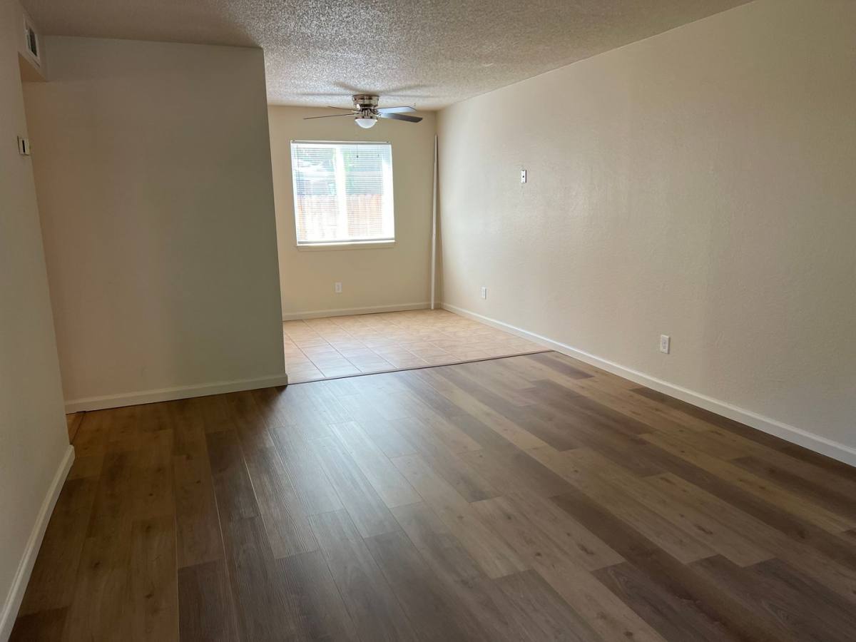 1286 Plumas St, Yuba City, CA 95991