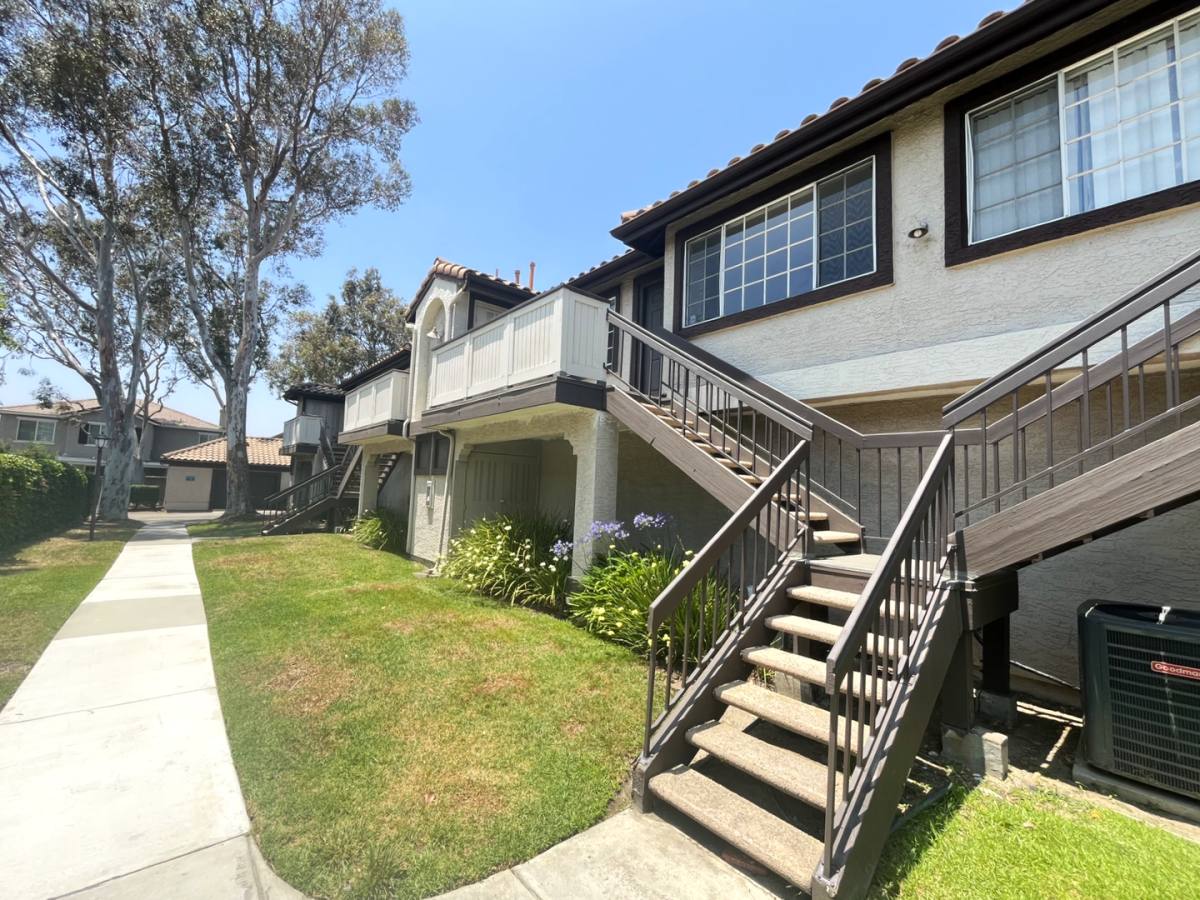 Townhouse for rent at 12584 Atwood Court, Rancho Cucamonga, CA 91739
