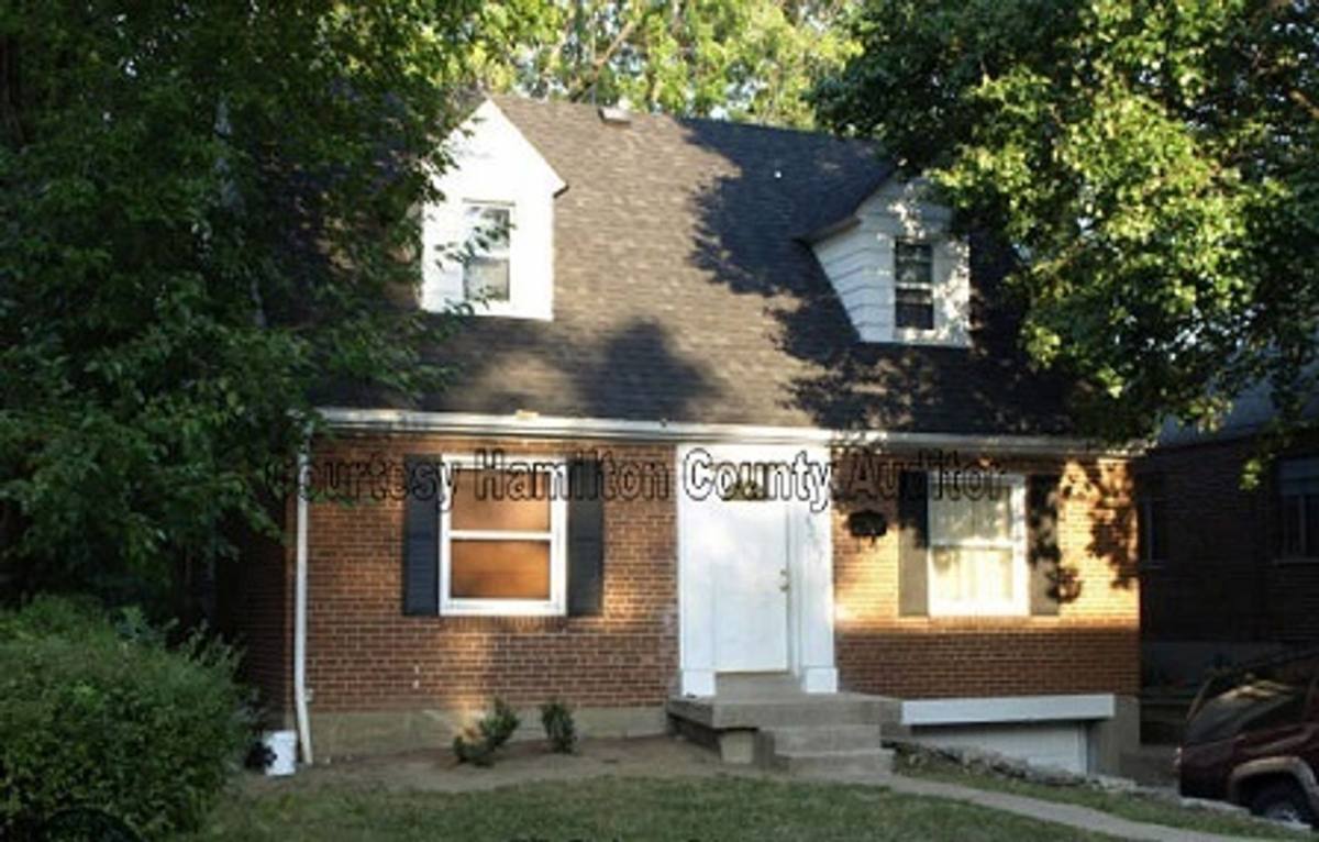 House for rent at 6207 Mayflower Ave, Cincinnati, OH 45237