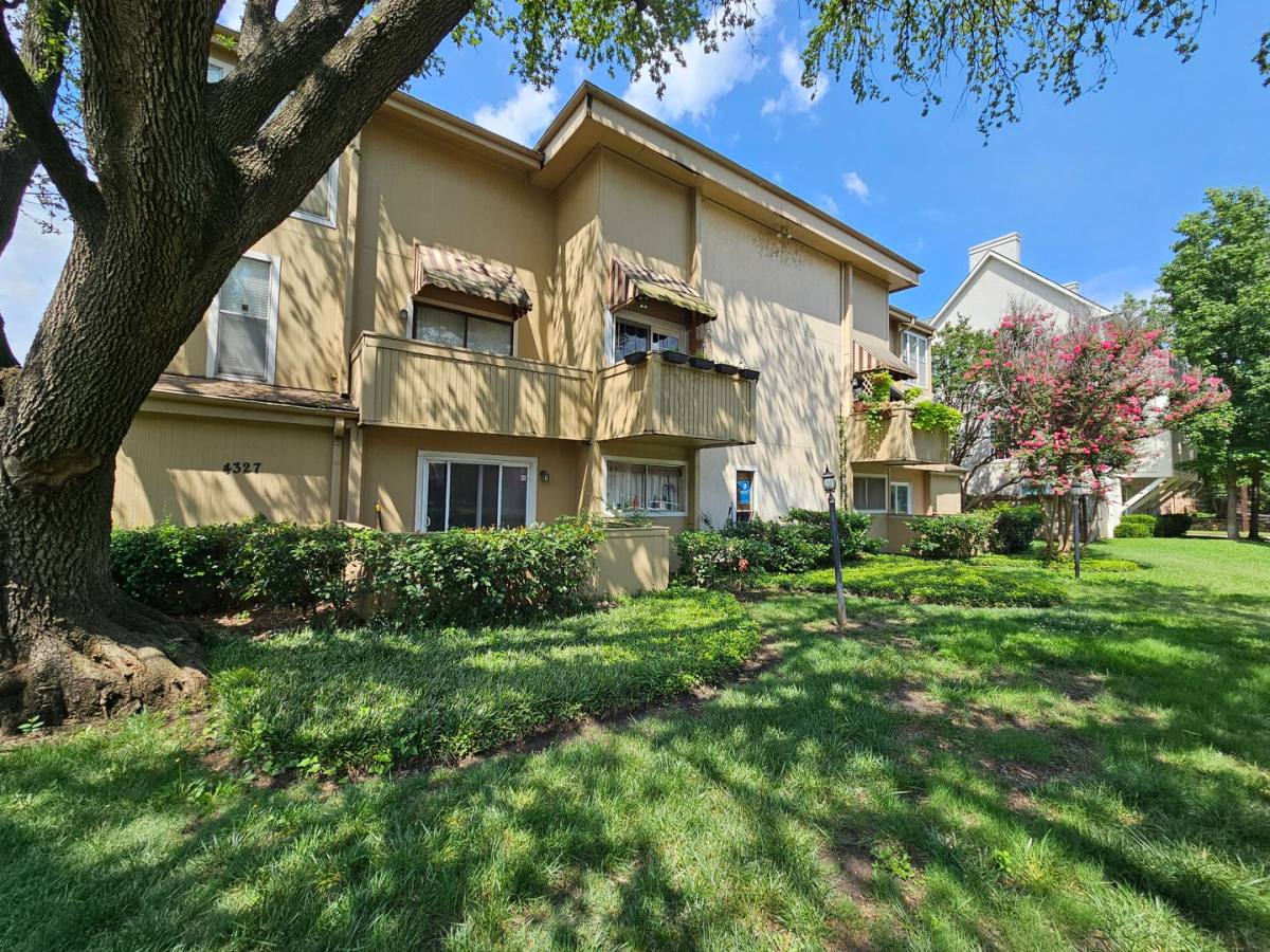 Apartment for rent at 4327 Holland Ave, Dallas, TX 75219
