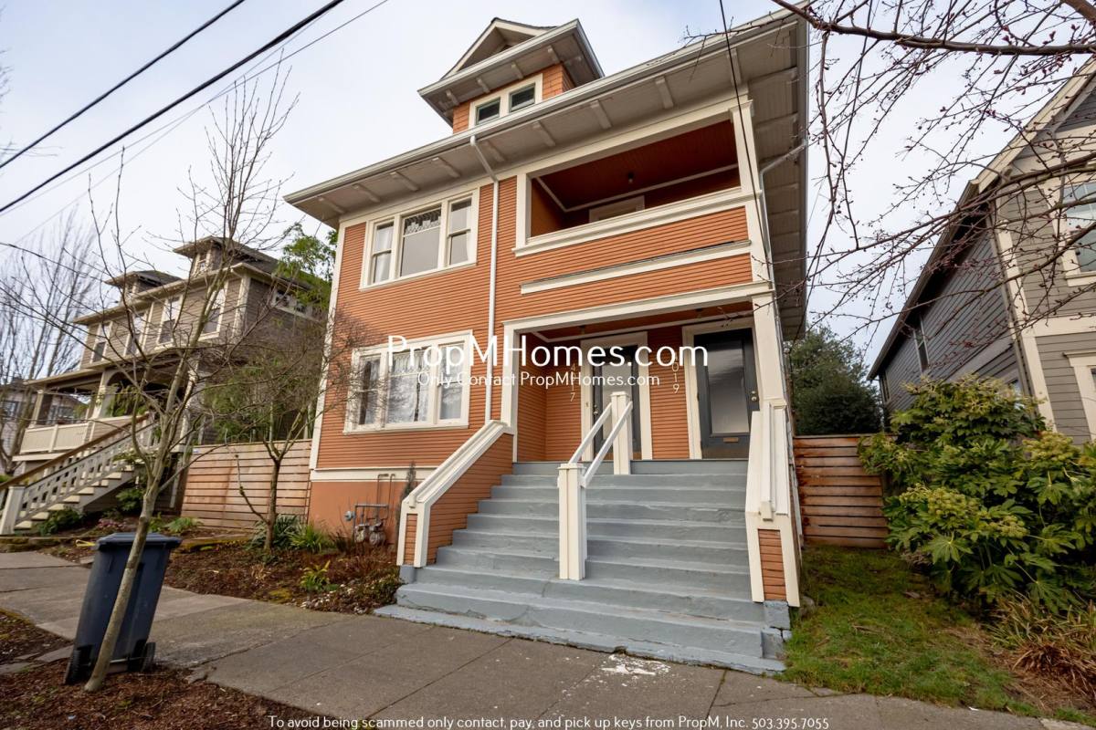 Apartment for rent at 4019 NE Rodney Ave, Portland, OR 97212