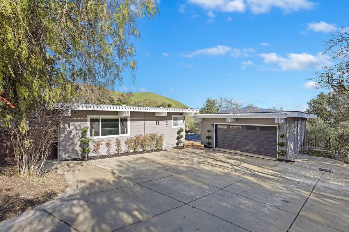 House for rent at 1084 Brown Ave, Lafayette, CA 94549