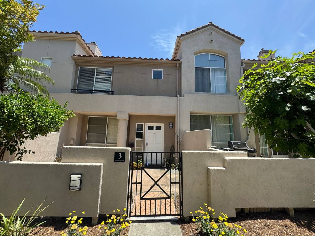 Townhouse for rent at 3 Southwind, Aliso Viejo, CA 92656