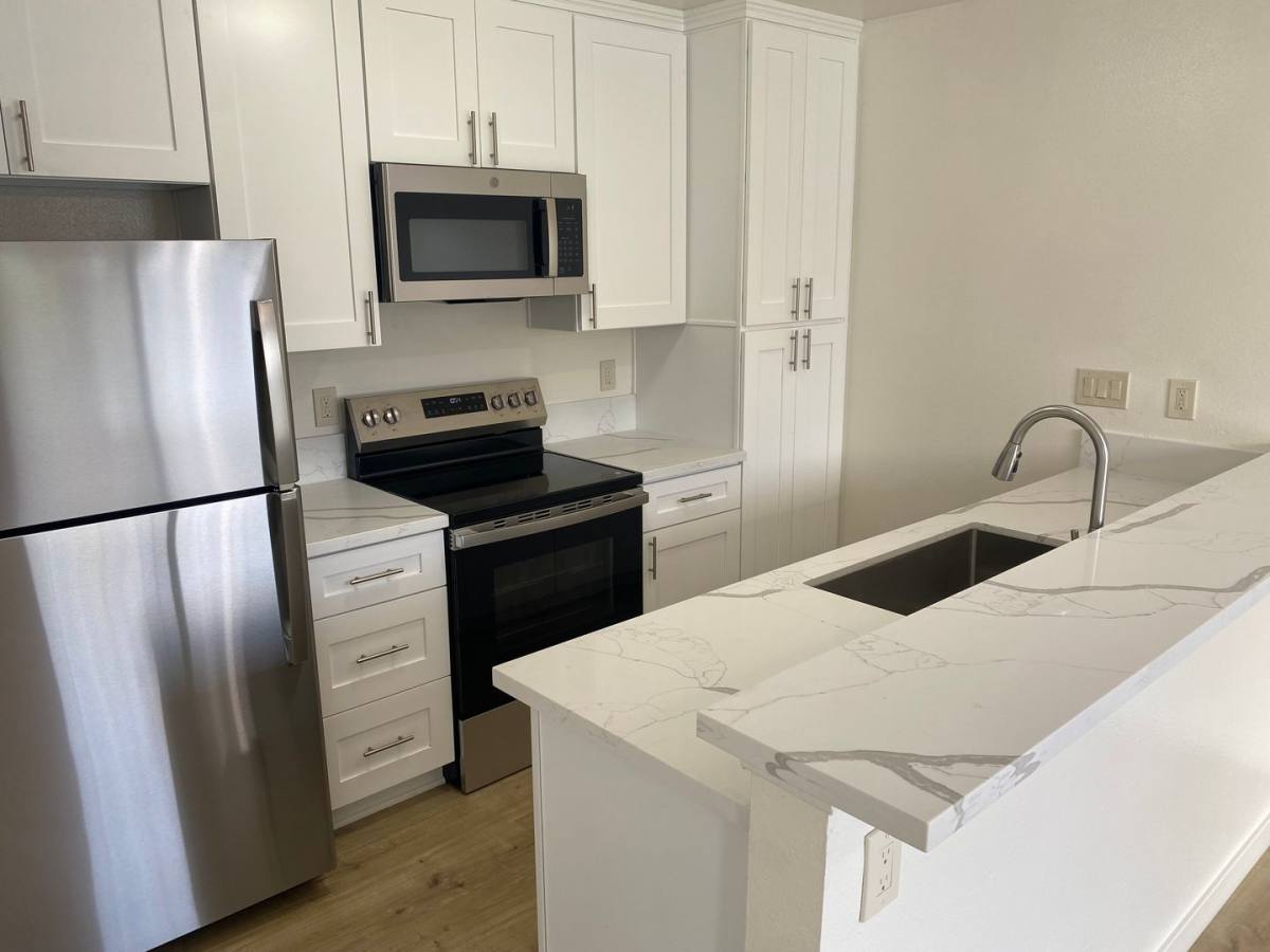 Condo for rent at 3215 Midway Dr, San Diego, CA 92110