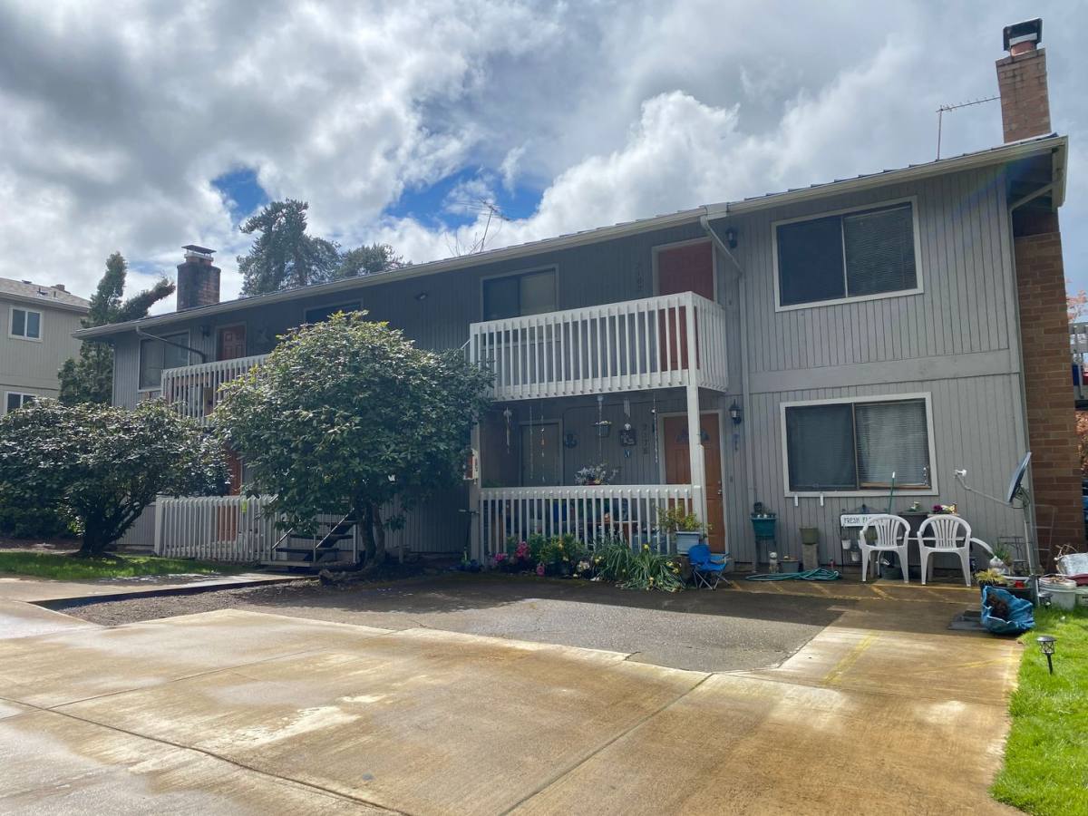 Apartment for rent at 2176-2182 Nomad Court SE, Salem, OR 97306
