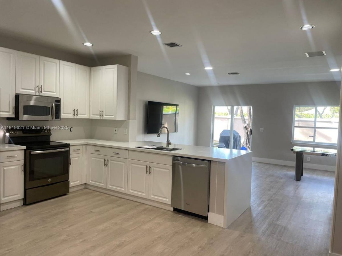 Townhouse for rent at 13227 NW 7th Dr, Fort Lauderdale, FL 33325