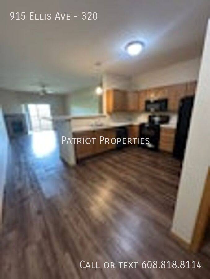 Apartment for rent at 915 Ellis Ave, Baraboo, WI 53913