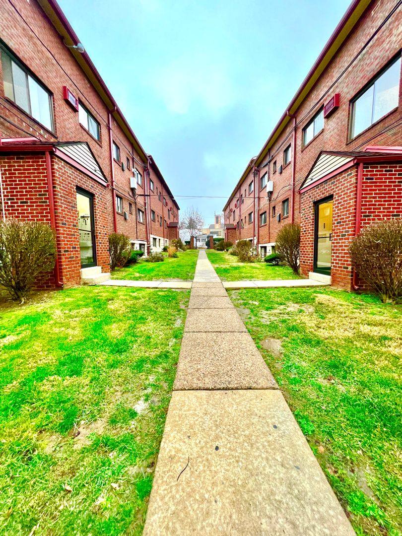 Apartment for rent at 6700 Marshall Rd, Upper Darby, PA 19082