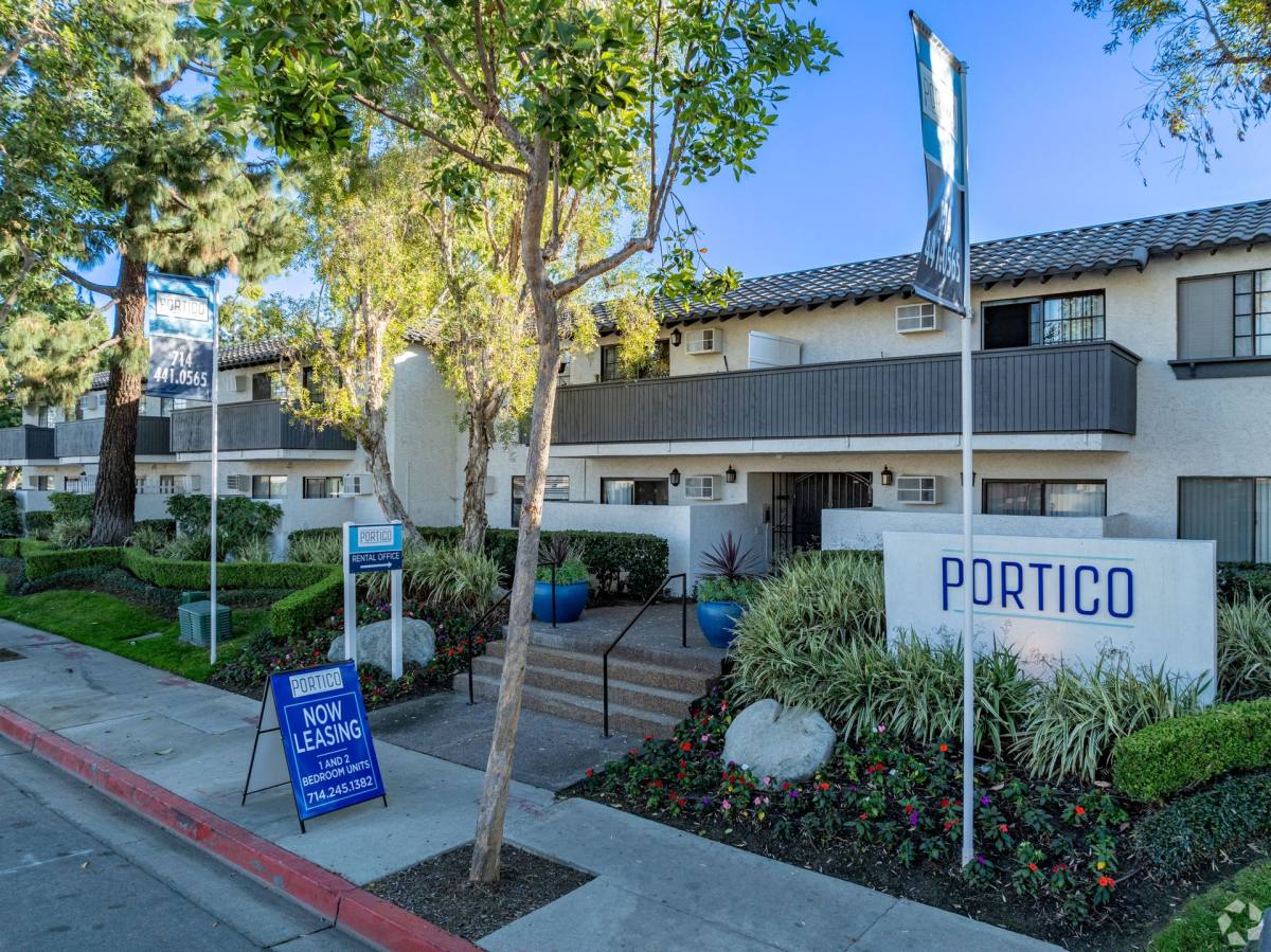 Apartment for rent at 140 W Hill Ave, Fullerton, CA 92832