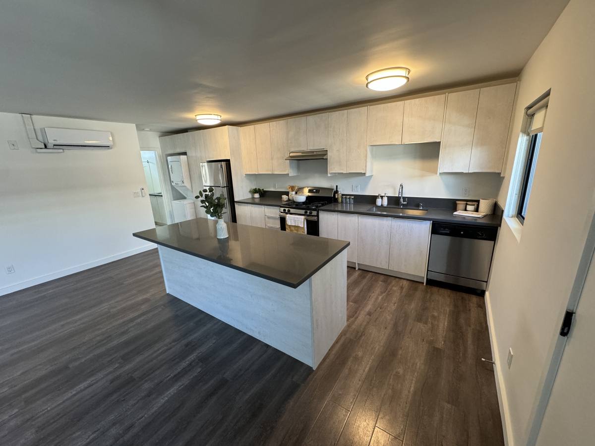 Apartment for rent at 1330 N Martel Ave #3, Los Angeles, CA 90046