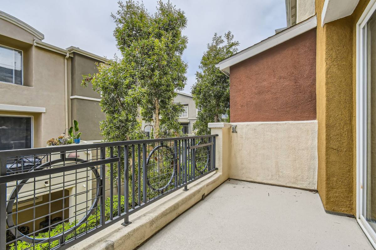 Townhouse for rent at 8753 Esplanade Park Lane, San Diego, CA 92123