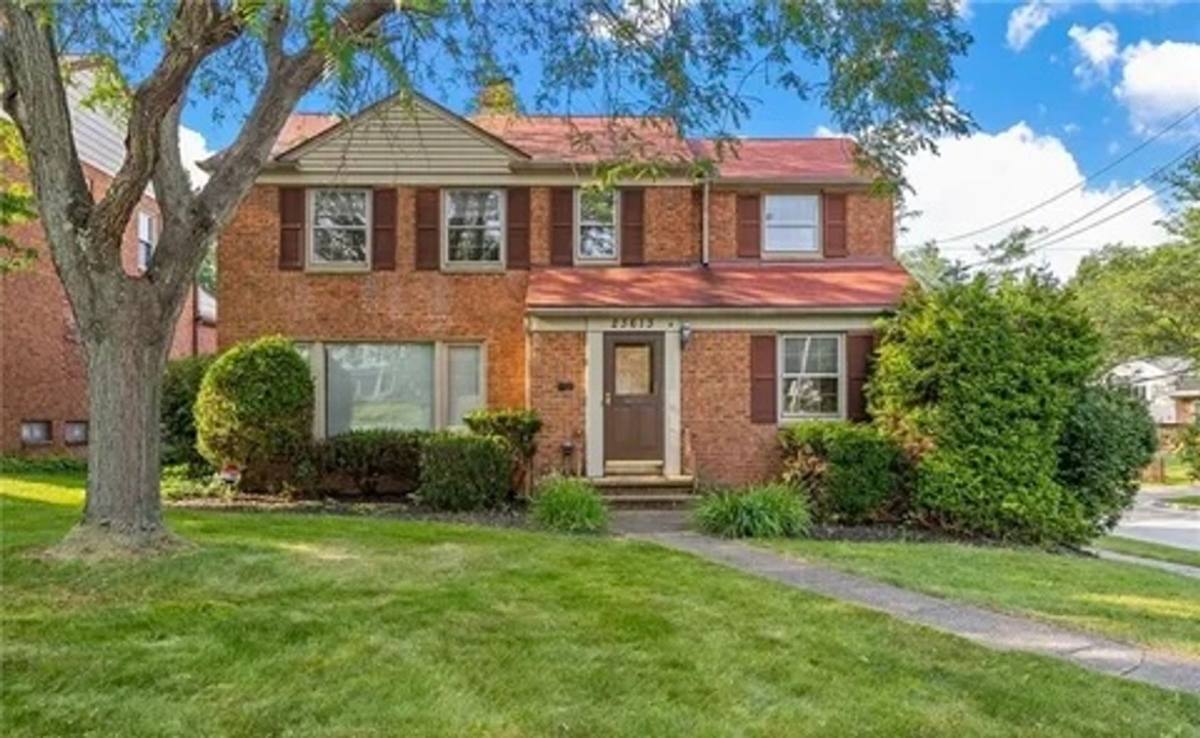 House for rent at 23613 E Baintree Rd, Beachwood, OH 44122