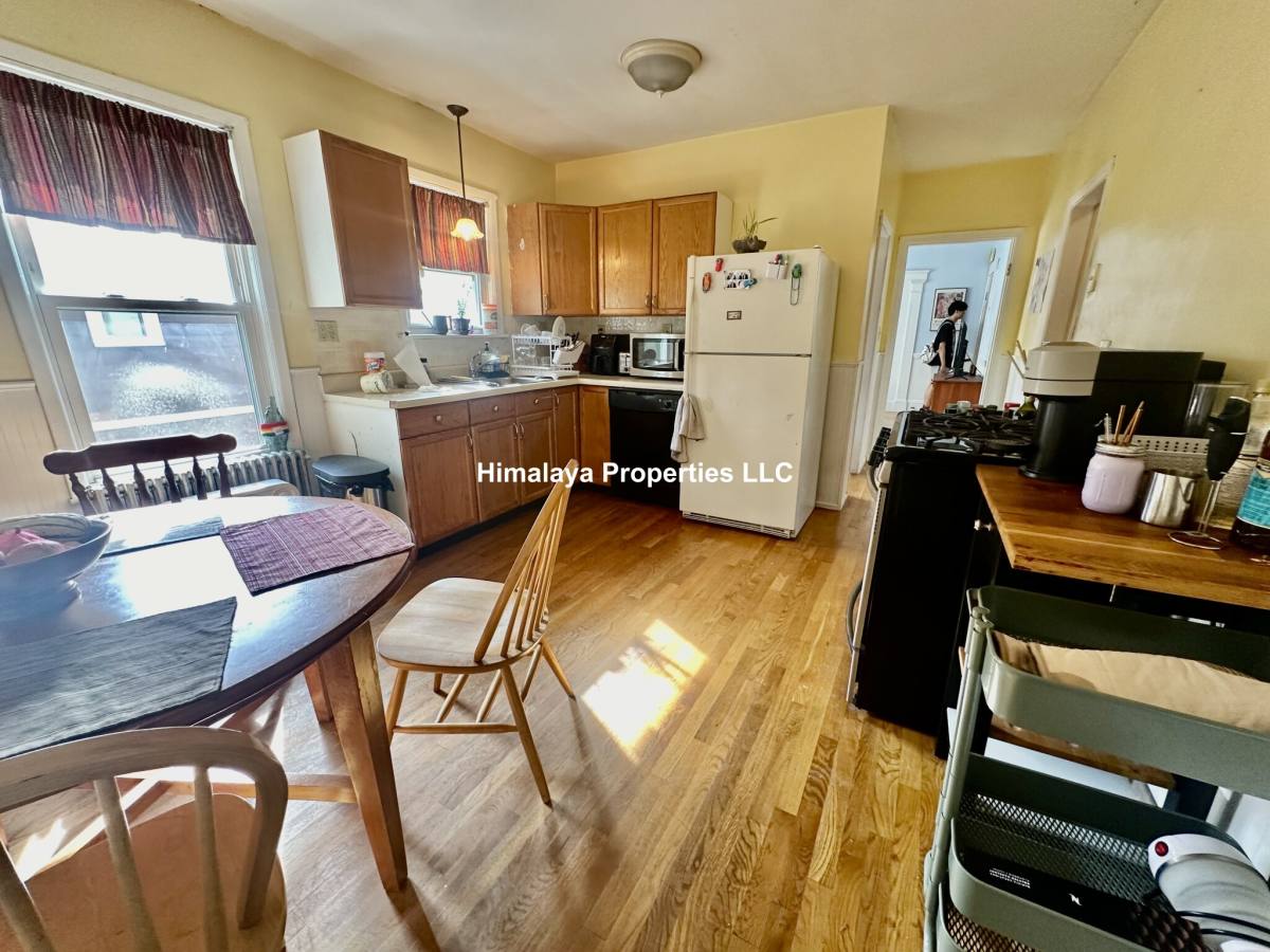 Apartment for rent at 82 Quincy St, Medford, MA 02155