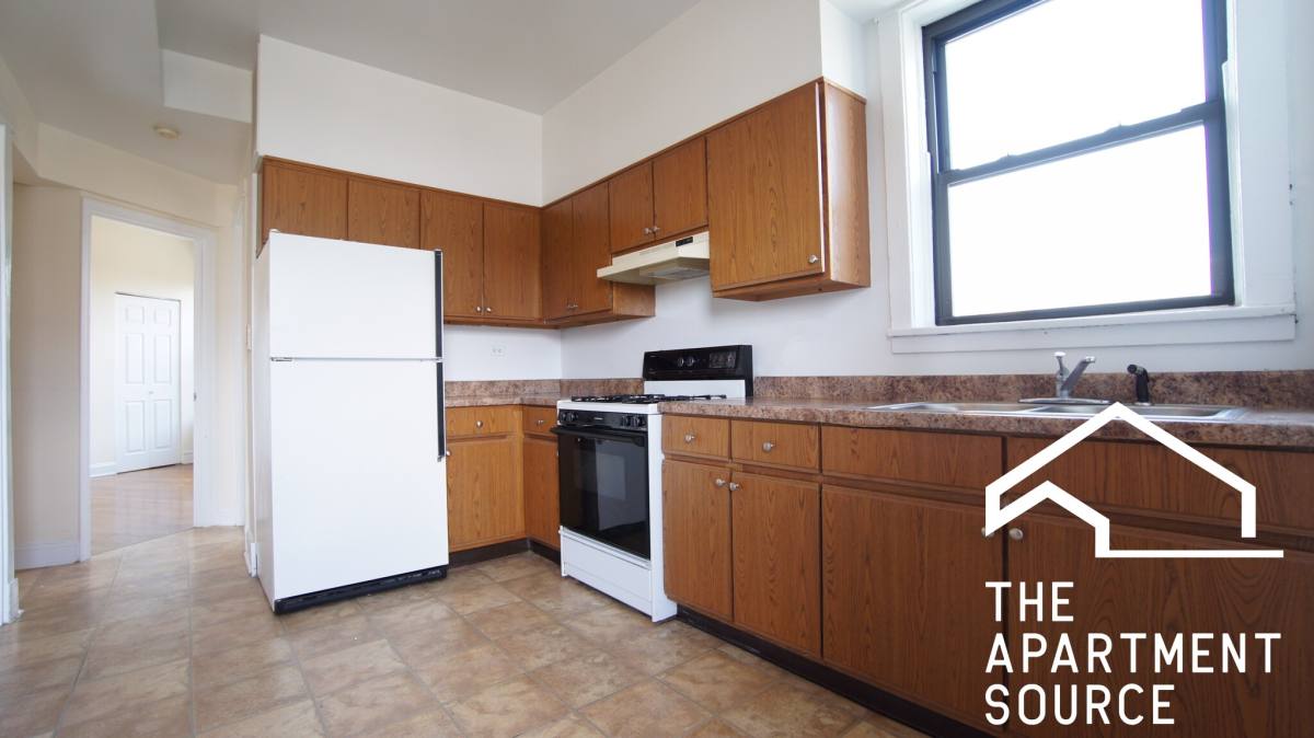 Apartment for rent at 2647 N Sawyer Ave #3, Chicago, IL 60647
