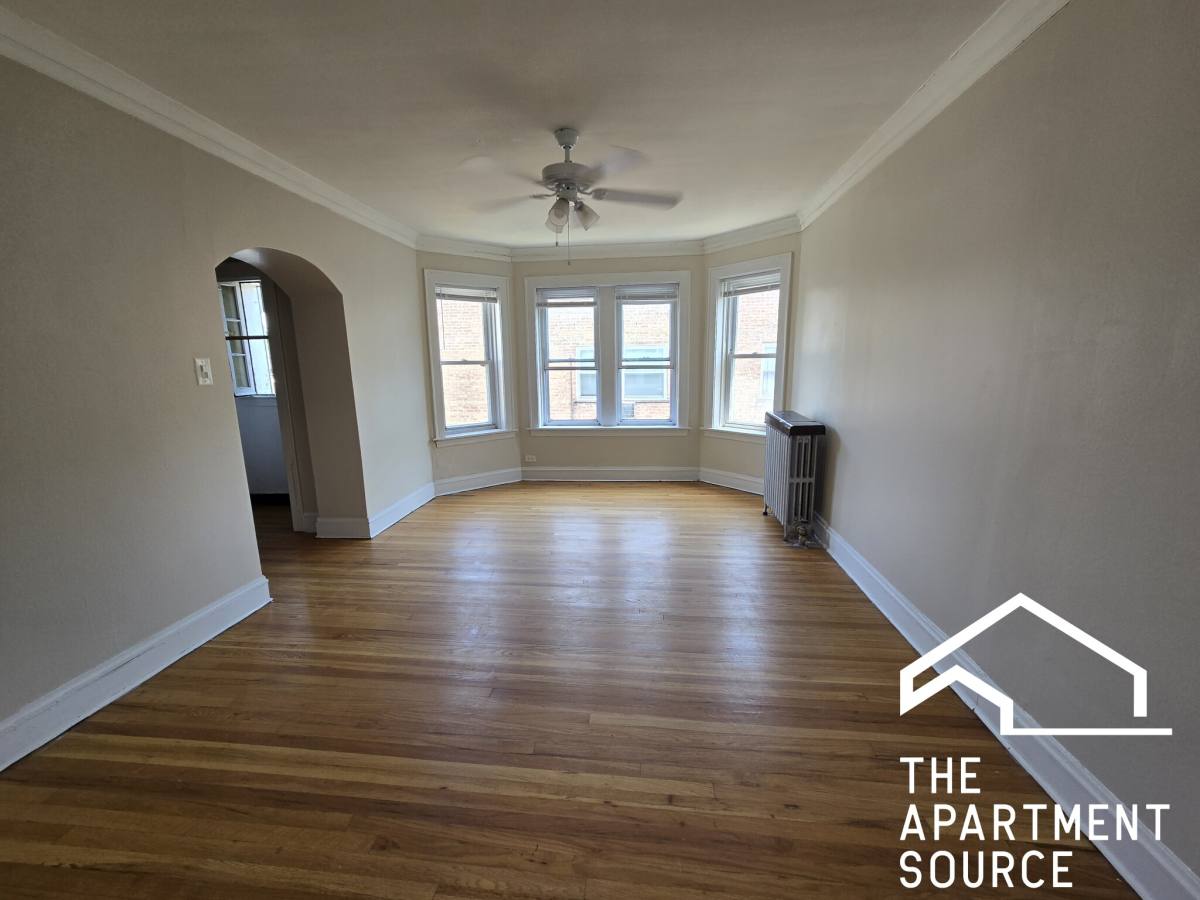 Apartment for rent at 1936 W Estes Ave #3S, Chicago, IL 60626