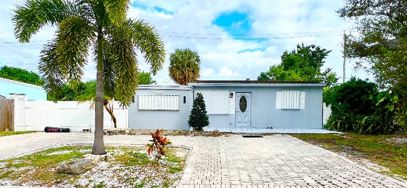 House for rent at 2964 NE 13 Ave, Pompano Beach, FL 33062