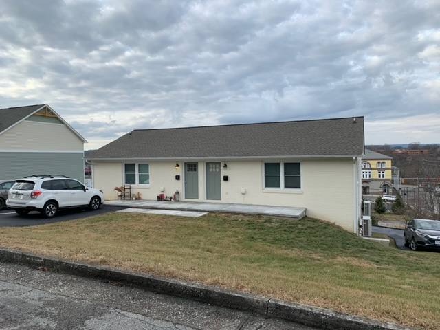 Apartment for rent at 301 Second St #C, Radford, VA 24141