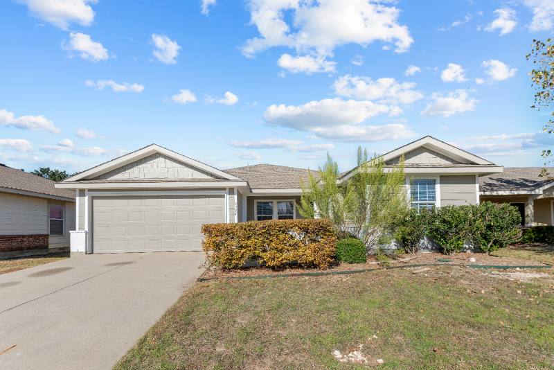 House for rent at 9924 George Washington Dr, McKinney, TX 75072