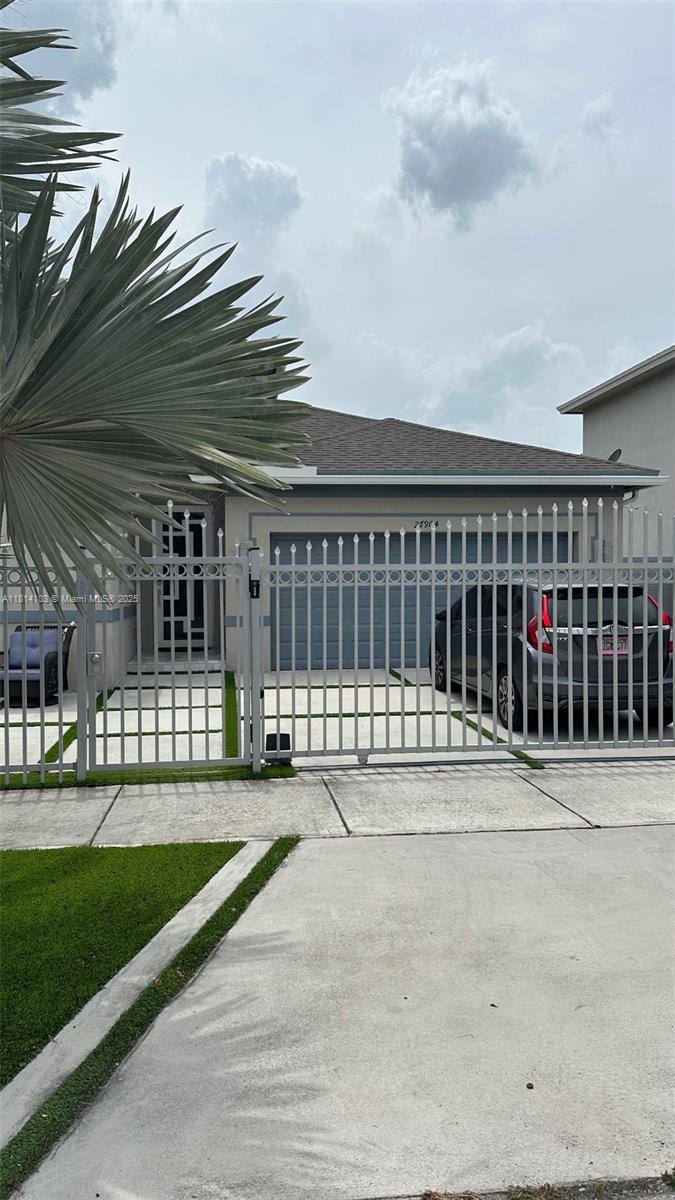27904 SW 133rd Path, Homestead, FL 33033