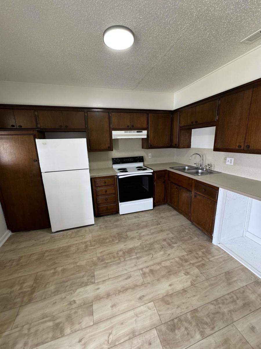Apartment for rent at Canterbury Gardens, 2325 N Meridian Ave, Oklahoma City, OK 73107