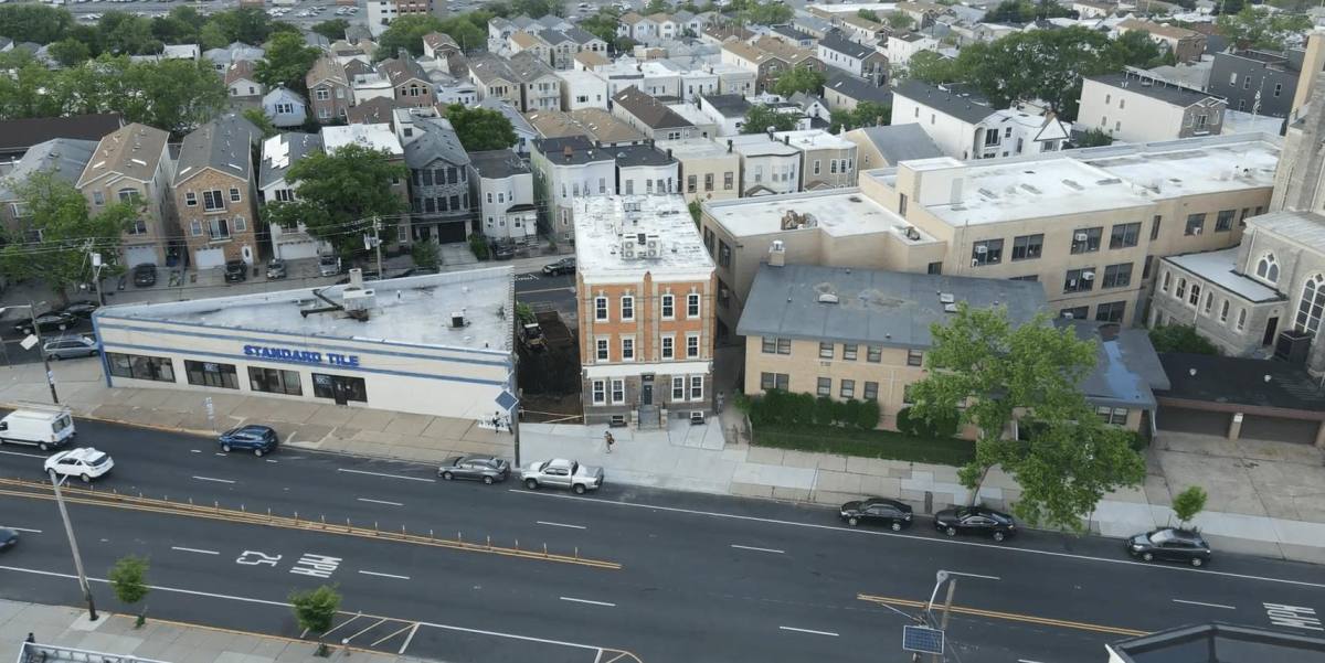 Apartment for rent at 3539 Kennedy Blvd, Jersey City, NJ 07307