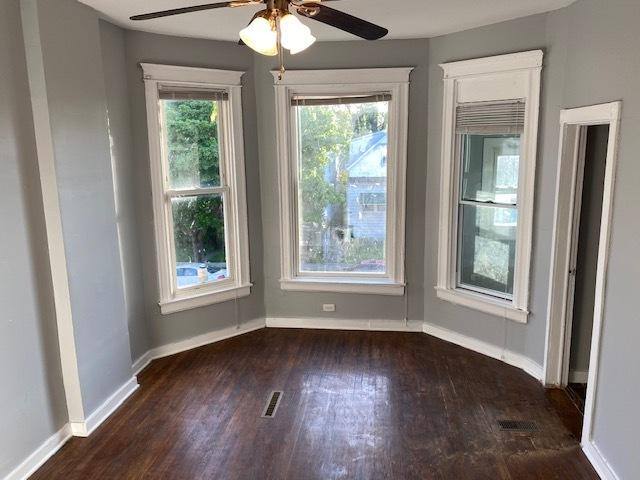Apartment for rent at 7133 S Greenwood Ave, Chicago, IL 60619