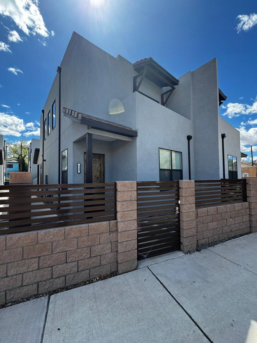 Townhouse for rent at 844 Tijeras Ave NW - 1 #1, Albuquerque, NM 87102